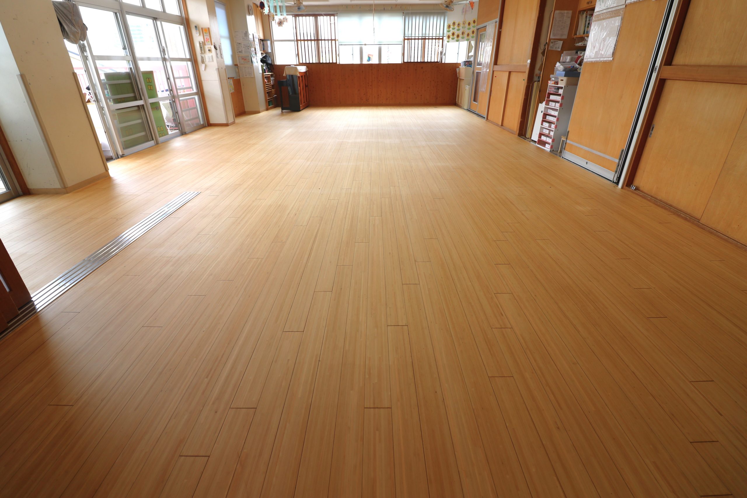 木製床の修繕　床リノベ とことんリボーン 大阪市住之江区　どろんこ保育園様