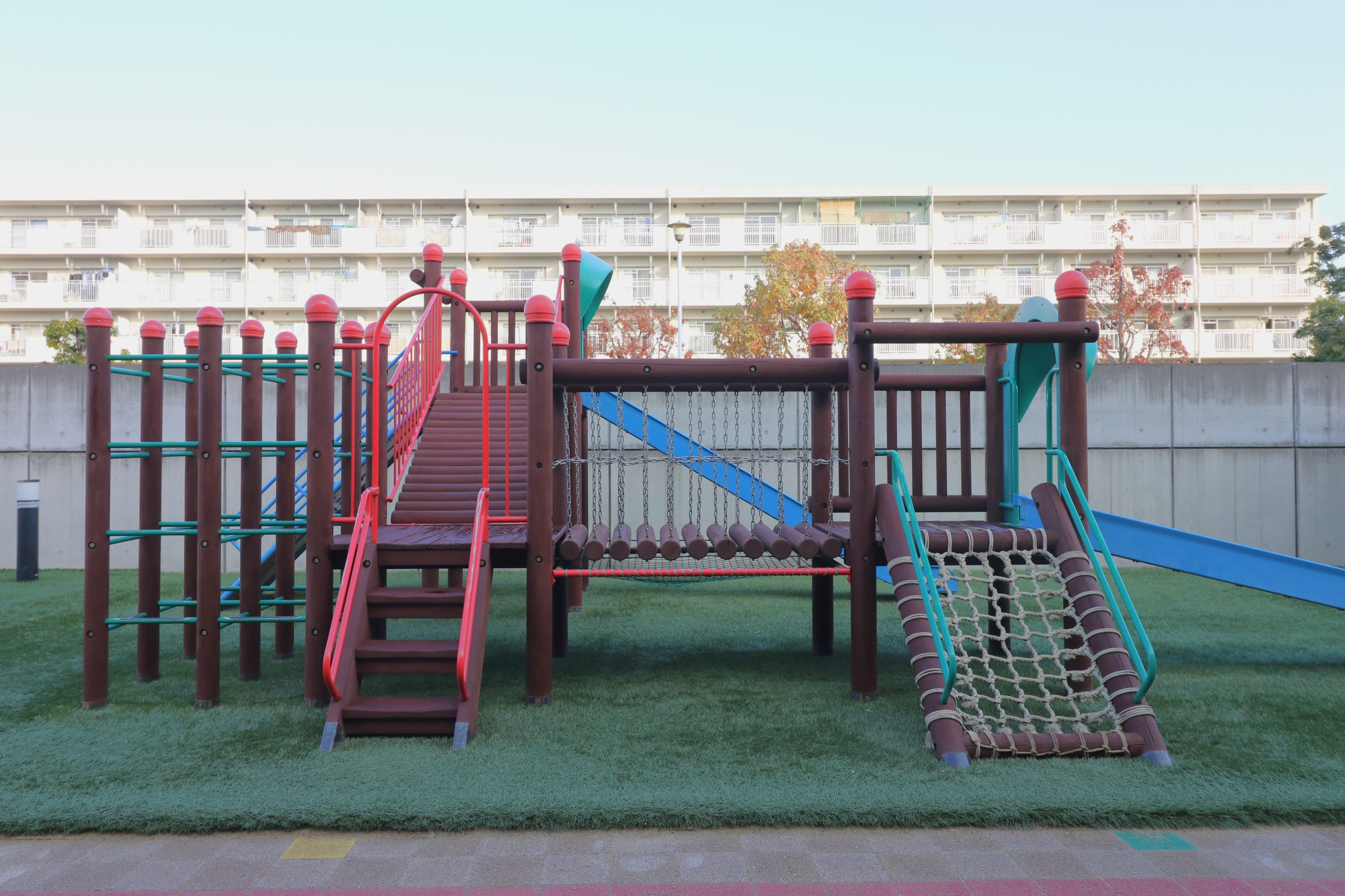 AIR鉋 木製屋外遊具の再生 東大阪市 たいよう学院様
